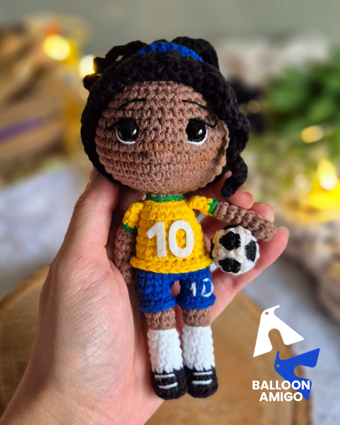 JOGADORA DE FUTEBOL AMIGURUMI (1)