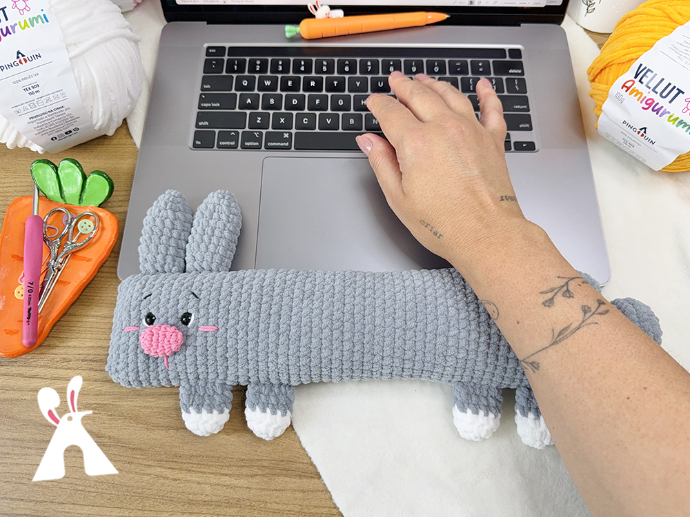 APOIO DE PULSO COELHO